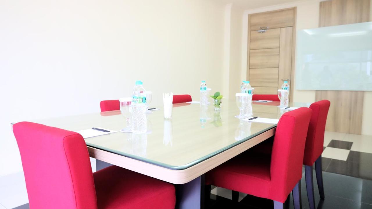 Moritz Hotel Rsab Harapan Kita Jakarta Ngoại thất bức ảnh